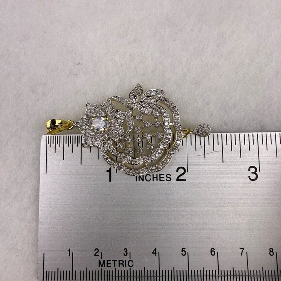 Assembled Crystal Pendant & Earrings Jewelry Set Gold Tone With Rhintone - Picture 6 of 7